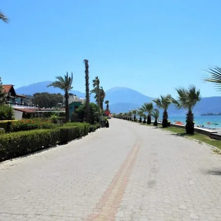 Appartamento Beach Apartment With 1 Bedroom, A Bathroom And Sleeps 4 In Calis *