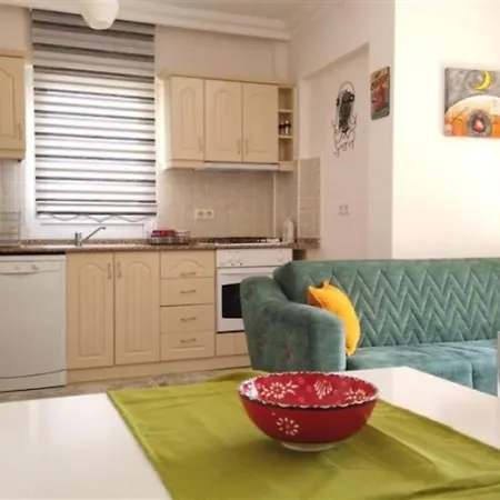 Beach Apartment With 1 Bedroom, A Bathroom And Sleeps 4 In Calis Appartamento *