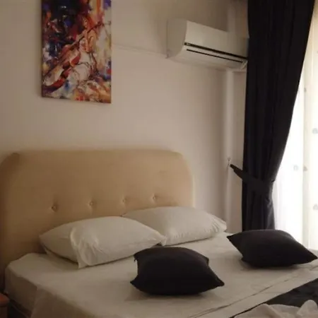 Beach Apartment With 1 Bedroom, A Bathroom And Sleeps 4 In Calis Apartment