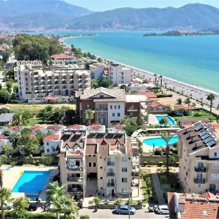 Beach Apartment With 1 Bedroom, A Bathroom And Sleeps 4 In Calis Apartment